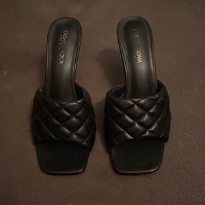 Fashion nova heels size 9